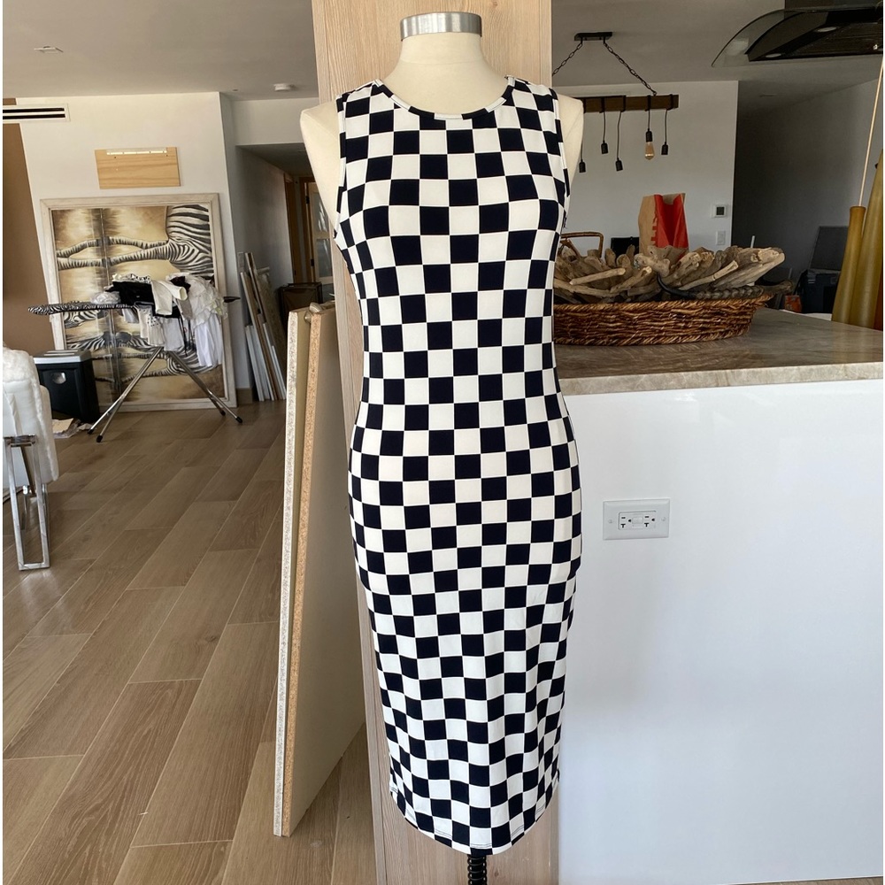 Like brand new Forever 21 midi checkered dress